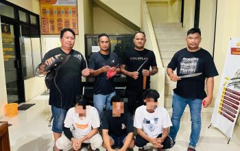 Tim Resmob Polsek maesa Gebrek rumah Produksi Sajam jenis panah wayer dan badik