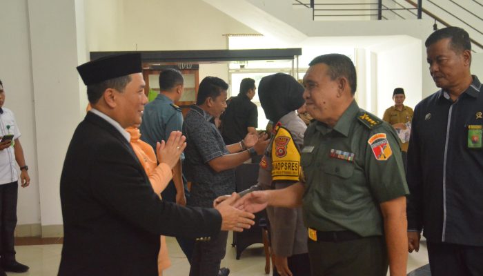 Kasdim 1304/Gorontalo Hadiri Pelantikan Sekda Bone Bolango yang Baru