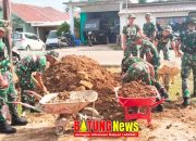 Koramil Kwandang dan Kompi A Yonif 713/ST Timbun Teras Masjid Al-Muhajirin Posso