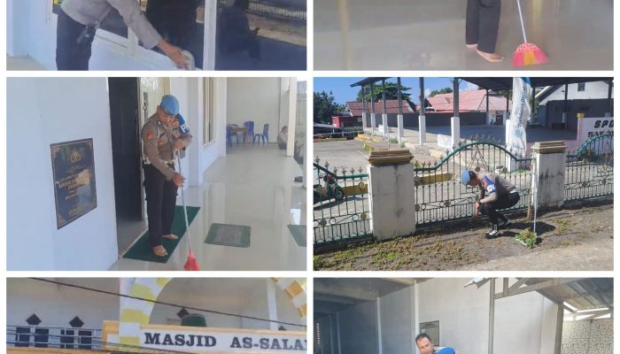 Kasi Propam Polres Bitung IPTU Iwan Setiyabudi Pimpin Bakti Sosial Religi di Masjid As-Salam Pinokalan