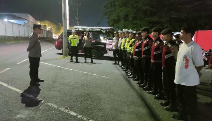 Ribuan Santri Padati GOR Dua Sudara, Polres Bitung Pastikan Kegiatan Dzikir Akbar Berjalan Aman dan Kondusif