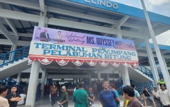 MS Odyssey Disambut Meriah, tapi Wajah Kepala Daerah Menghilang di Baliho Utama