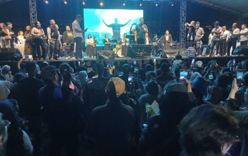 Dedikasi Polres Bitung Wujudkan Rasa Aman di Tengah Ribuan Jemaat KKR Miracle