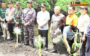 FPSL 2025: Pemkot Bitung Gaungkan Pesan Lestarikan Alam Lewat Penanaman Mangrove