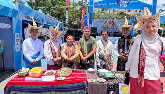 Kolaborasi Rukun Flobamora – Persit Bitung Harumkan Cita Rasa NTT di FPSL 2025