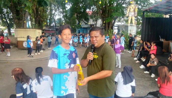 Camat Madidir Handri B. Enoch Dorong Ruang Publik Inklusif Lewat Senam Sehat “Baku Sayang”