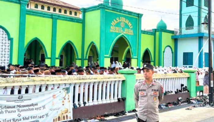 Shalat Id di Desa Pone Berlangsung Khidmat, Polsek Limbar Siaga Pastikan Keamanan